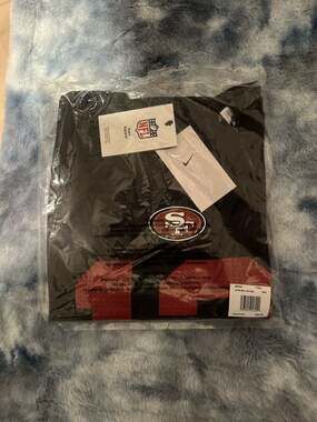 Nike Men's San Francisco 49ers Brock Purdy #13 Name & Number T-Shirt - Black